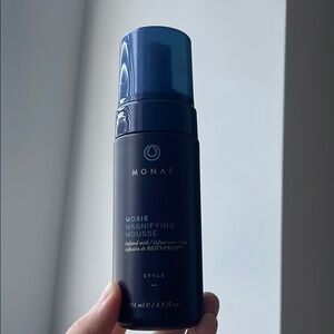Moxie magnifying mousse